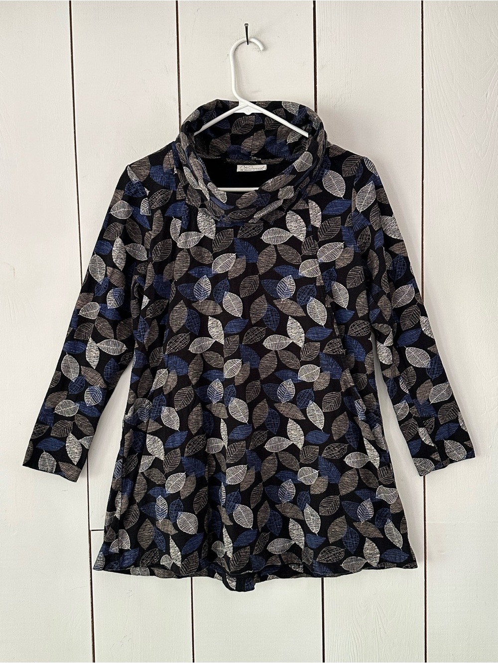 Komil Clothing Leaf Print Cowl Neck Tunic Top Sz M
